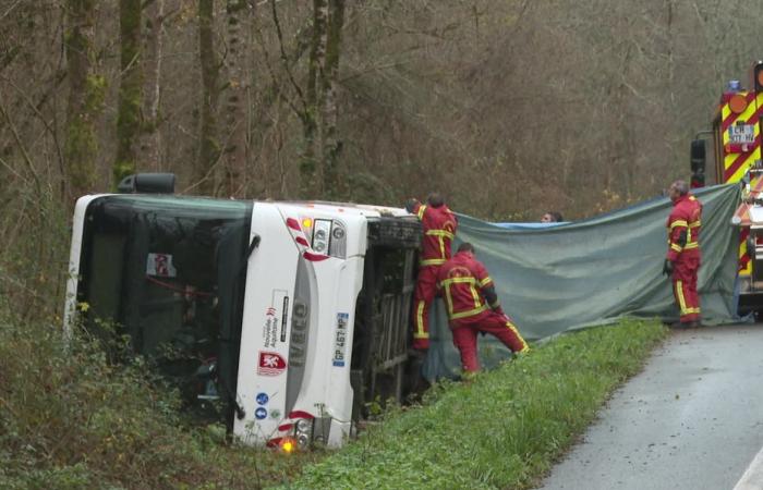 Une jeune femme décède dans un accident de bus, trois autres victimes sont légèrement blessées