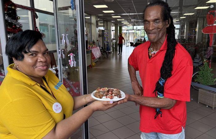 Un Noël solidaire pour les seniors oubliés de Saint-Laurent-du-Maroni