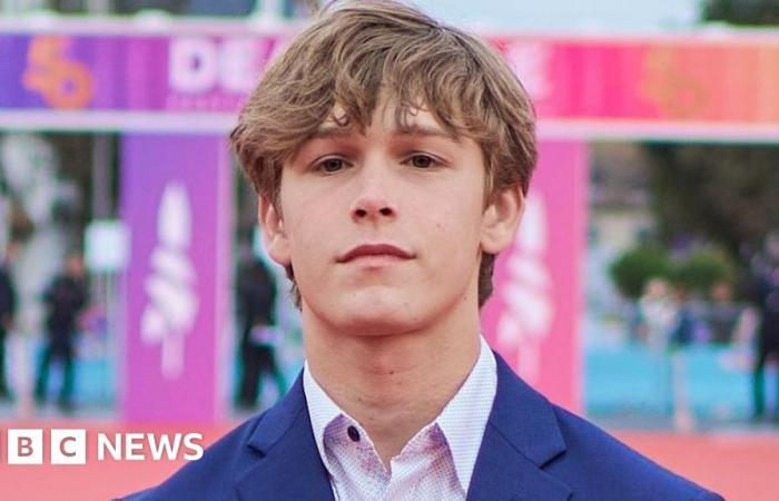 Hommages rendus à l’acteur de Baby Driver