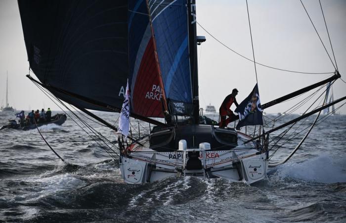 Vendée Globe 2024. Yoann Richomme suivi de Charlie Dalin, le skipper havrais à moins de 15 milles du premier