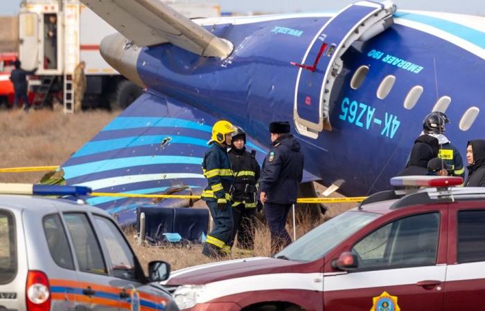 Crash d’un avion au Kazakhstan | L’Azerbaïdjan pense qu’un missile russe est impliqué