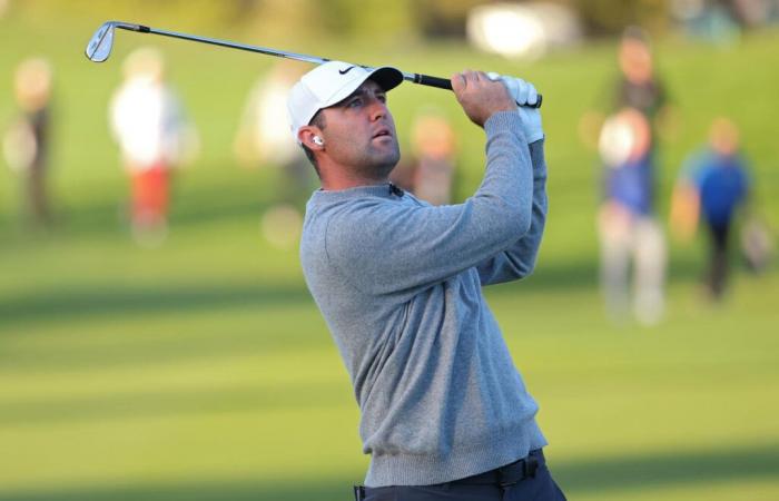 Scottie Scheffler manquera le tournoi d’ouverture de la saison du PGA Tour après s’être perforé la main alors qu’il préparait le dîner de Noël