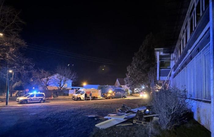 Un incendie se déclare à l’intérieur de l’ancien foyer de jeunes travailleurs, un bâtiment abandonné