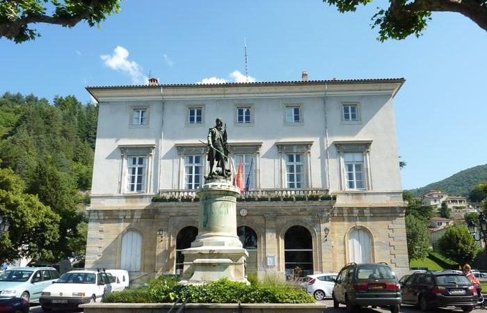 Une petite ville du Gard a créé une formule originale pour garder ses médecins