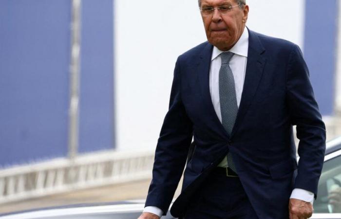 Lavrov, qui dit que la France veut négocier la paix sans l’Ukraine ? « Encore un mensonge russe »