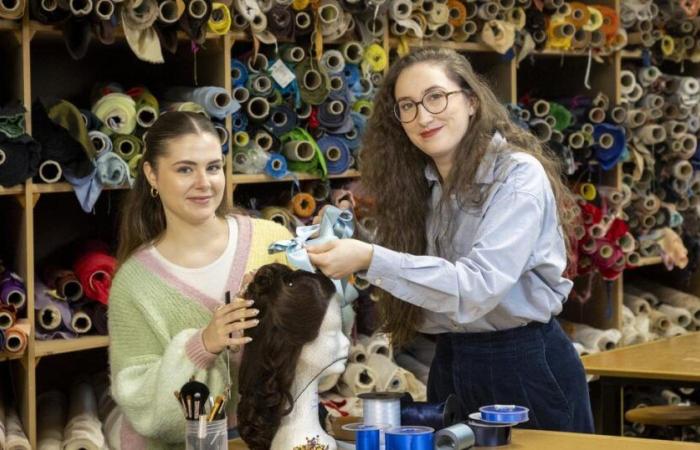 Costumes, perruques, maquillage… À l’école des métiers d’art dans les ateliers de l’Opéra de Paris