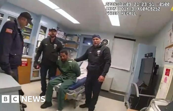 Des images montrent des policiers de New York battant un prisonnier avant sa mort