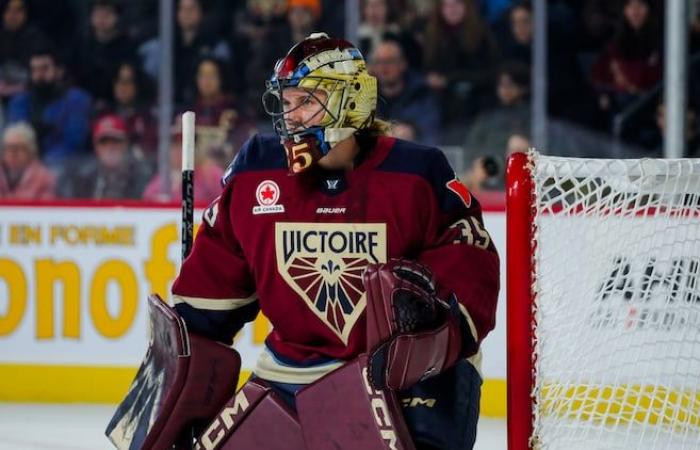 Desbiens et Victoire résistent et battent Frost 3-2