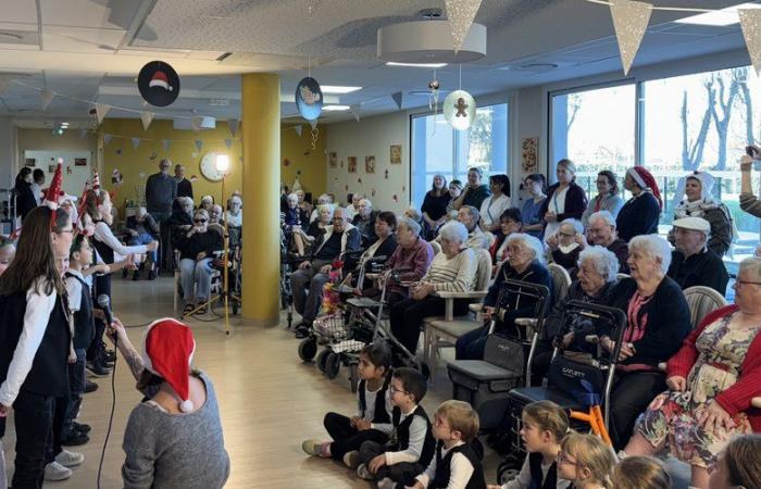 Un spectacle intergénérationnel réchauffe les cœurs à Canohès