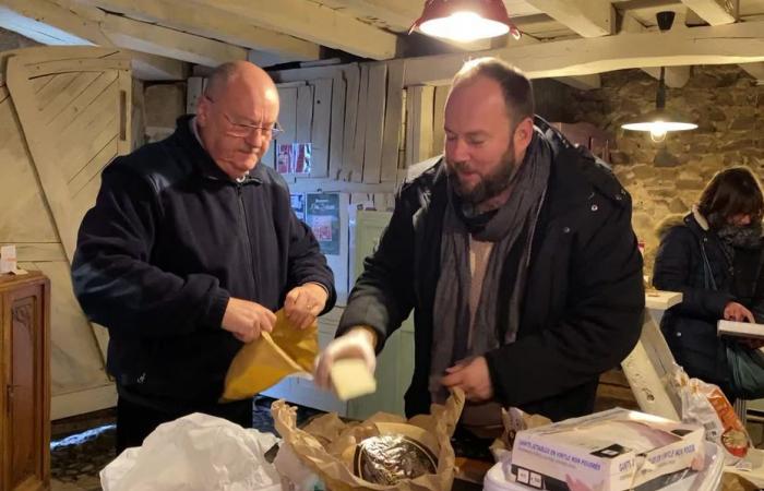 Pas de marge, pas de profit, tous les produits sont vendus à prix coûtant dans cette épicerie du fin fond de la Corrèze