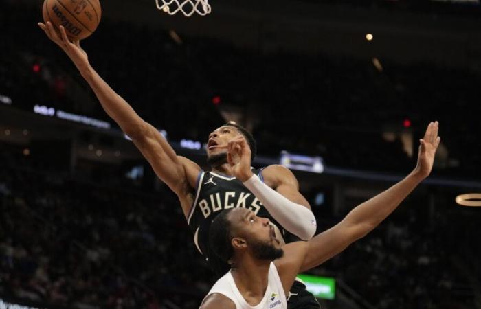 Antetokounmpo toujours absent, Lillard s’apprête à revenir pour les Bucks contre les Bulls