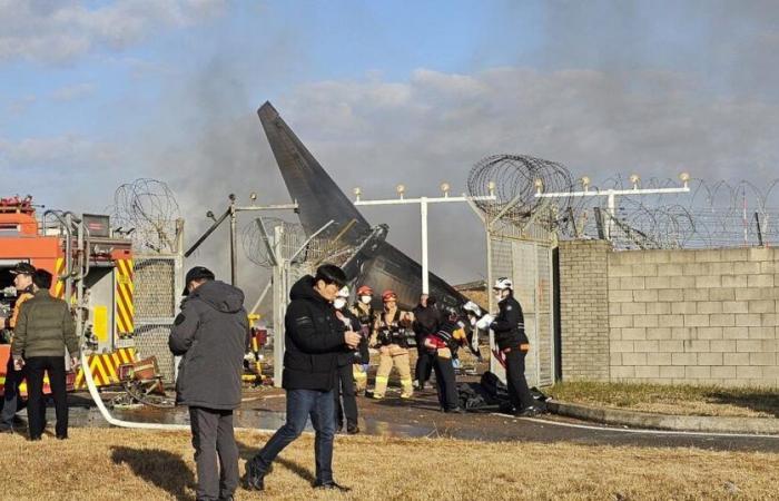 Un avion transportant 181 personnes s’écrase en Corée du Sud, au moins 47 morts