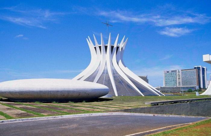 La cathédrale de Brasilia vue par Sébastien Lapaque