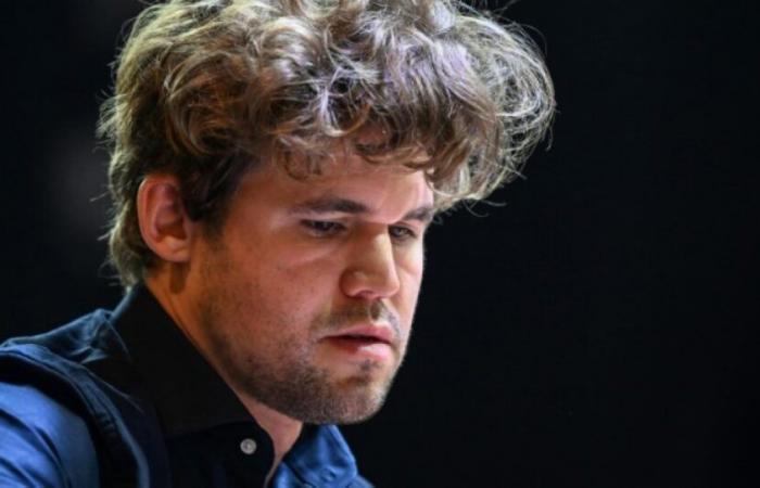 Sanctionné pour port de jeans, Carlsen se retire des championnats du monde : Actualités