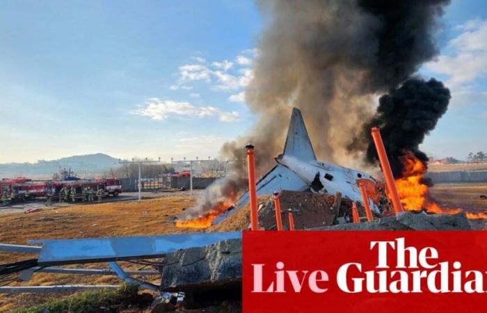 Crash d’un avion en Corée du Sud : le bilan atteint 47 morts après le dérapage d’un vol de Jeju Air hors de la piste de l’aéroport de Muan – mises à jour en direct