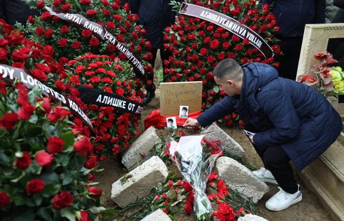 Crash d’un avion au Kazakhstan | Poutine parle des tirs de la défense aérienne russe au moment de l’incident