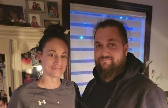 Une famille perd sa maison le jour de Noël