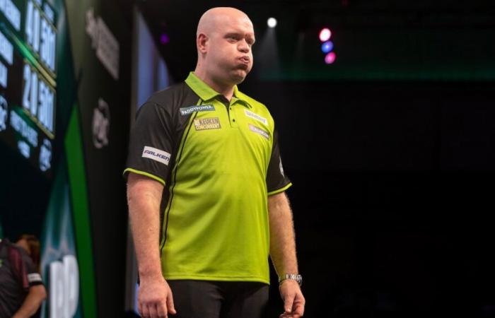 “C’était dur” – Michael Van Gerwen donne une évaluation X de sa dernière performance malgré la victoire