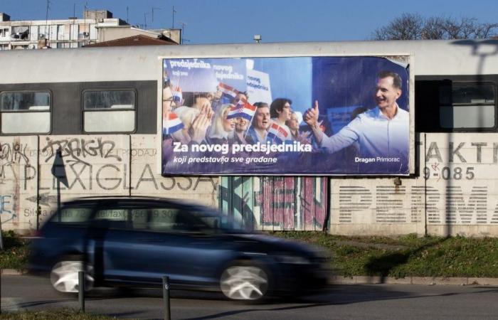 électeurs aux urnes, le chef de l’Etat sortant donné favori