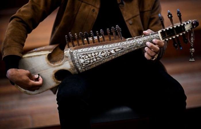 le rubab, un instrument de musique devenu clandestin, classé par l’UNESCO