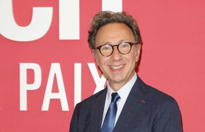 Stéphane Bern transparent sur sa proximité avec le roi Charles III