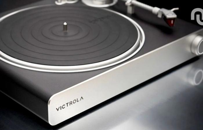 Cette platine vinyle de la marque Victrola est parfaite si vous possédez plusieurs enceintes Sonos