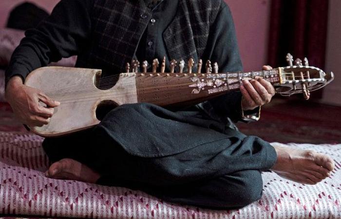 le rubab, un instrument de musique devenu clandestin, classé par l’UNESCO