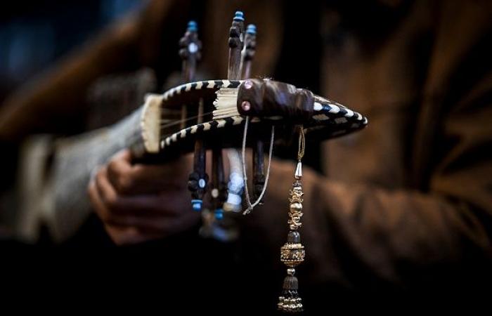 le rubab, un instrument de musique devenu clandestin, classé par l’UNESCO