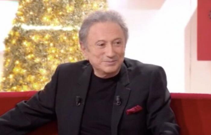 l’animateur plaisante sur son état de santé devant Salvatore Adamo (ZAPTV)