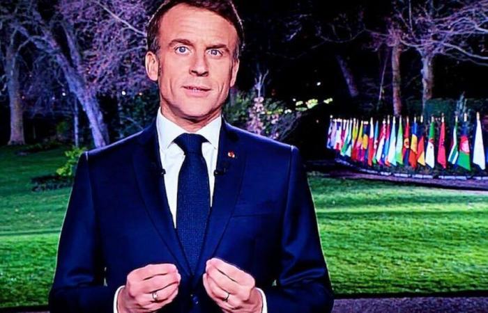 Macron voudrait que les Français lui pardonnent