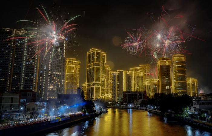 Les feux d’artifice du Nouvel An sont plus grands et plus lumineux alors que les villes du monde entier sonnent en 2025