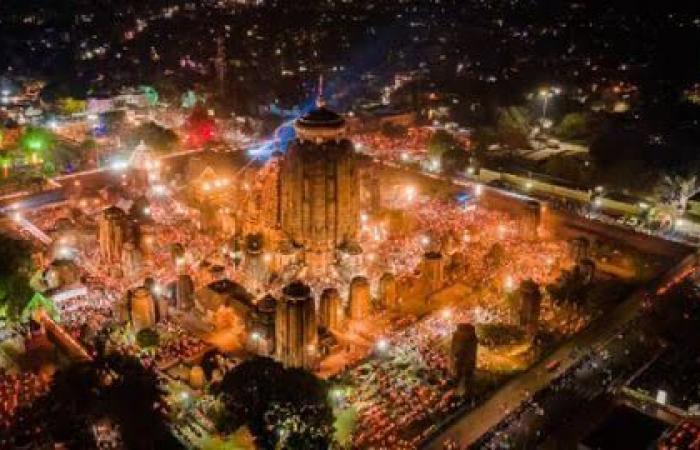 Les fidèles affluent au temple Lingaraj à Bhubaneswar pour marquer le Nouvel An 2025