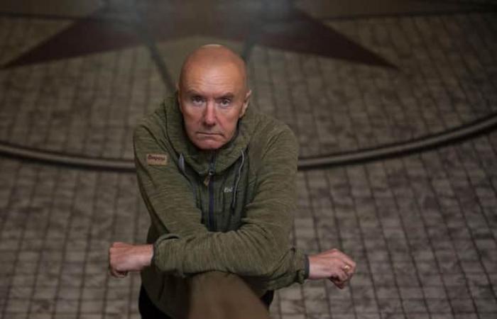 Irvine Welsh exige que les rues d’Édimbourg soient « rendues au peuple » à Hogmanay