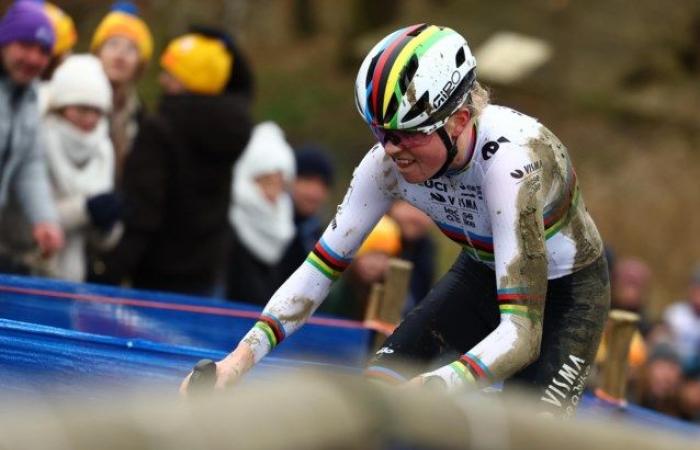 Fem van Empel l’emporte sur Lucinda Brand dans un sprint puissant et remporte le GP Sven Nys après une course phénoménale