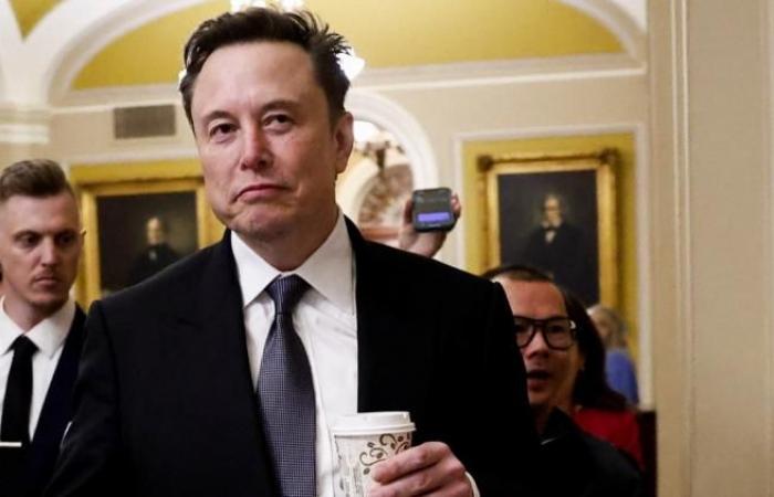 Elon Musk change son nom en X et crée la polémique avec sa nouvelle image de profil