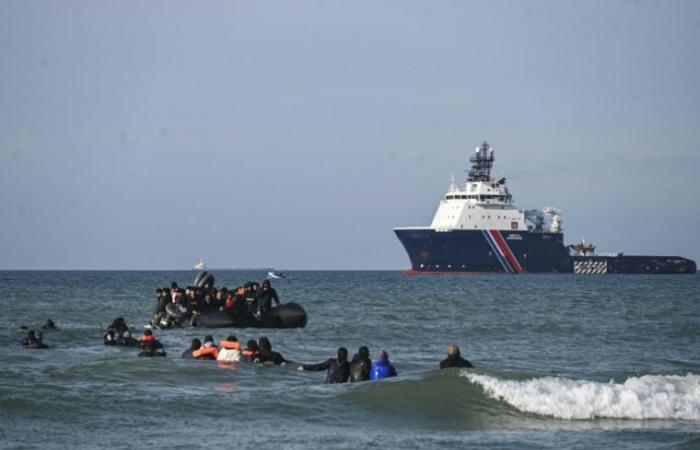 Malgré le danger, les traversées illégales de la Manche sur des petits bateaux en hausse en 2024 – 01/01/2025 à 14h08