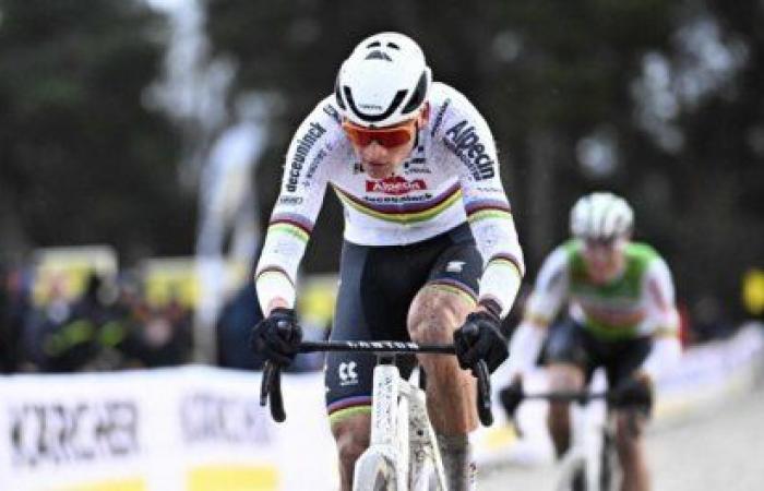 Van der Poel touché aux côtes