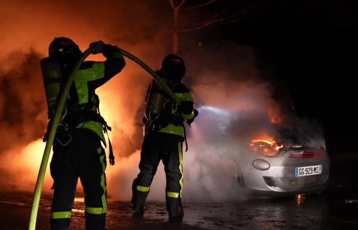 EN IMAGES. “Une nuit pas comme les autres”, au coeur des flammes du réveillon avec ces pompiers