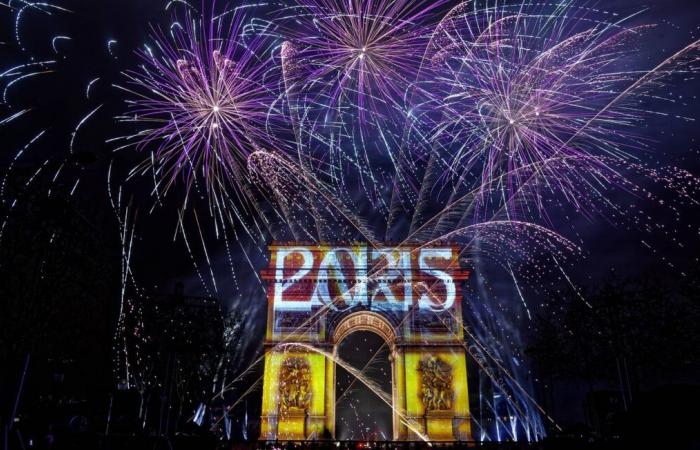 Un million de personnes, un feu d’artifice… Photos de la fête sur les Champs-Élysées