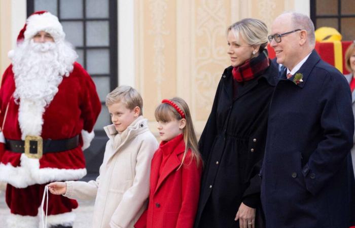 vœux de quatre pour Albert et Charlène