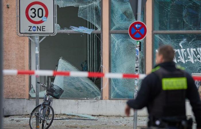 Une bombe illégale détruit des appartements à Berlin