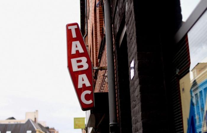 le tabac augmente en France en 2025 et les buralistes frontaliers de l’Espagne et d’Andorre toussent