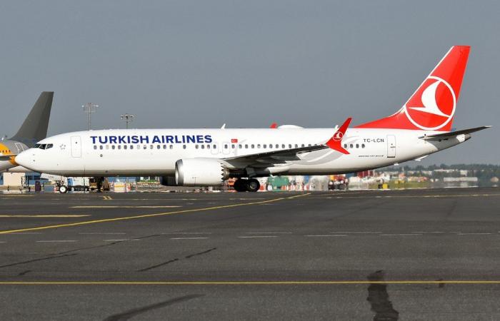 Chasse à l’homme en cours après que des passagers ont fui un avion qui a effectué un atterrissage d’urgence à l’aéroport de Malte