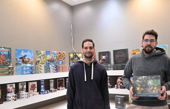 deux frères passionnés ouvrent un magasin dédié aux jeux de société à Auch