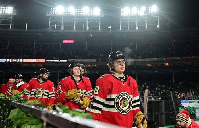 Connor Bedard s’excuse aux partisans des Blackhawks