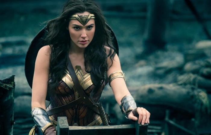 La star de “Wonder Woman”, Gal Gadot, révèle qu’elle a dû subir une chirurgie cérébrale d’urgence