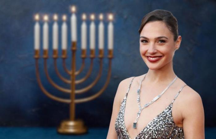 Gal Gadot rejoint Noa Tishby pour la dernière nuit de Hanoukka