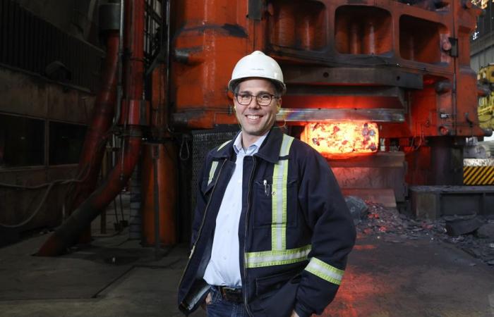 Hommage à un employé | Un leader modèle aux Forges de Sorel