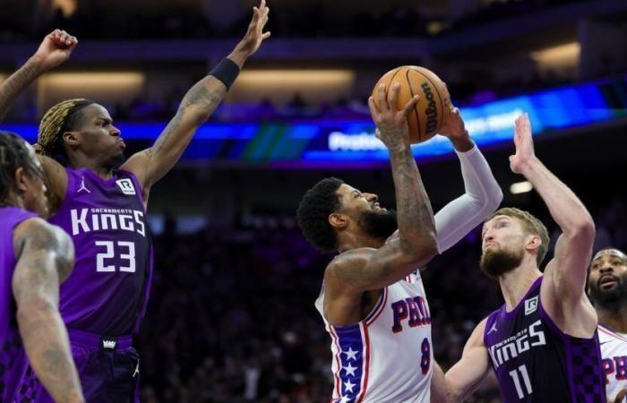 Les Sixers s’effondrent tard et voient une séquence de victoires interrompue par les Kings dans une vilaine défaite