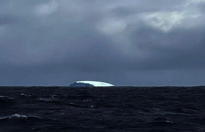 duel dans l’Atlantique, iceberg en vue dans le Pacifique